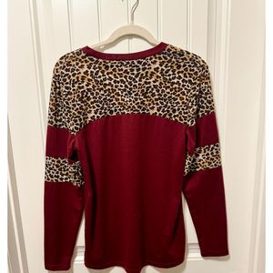 Sunshine & Rodeos Maroon and Cheetah Long Sleeve Shirt Size Small